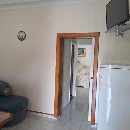Apartment Mig - With Beautiful Garden