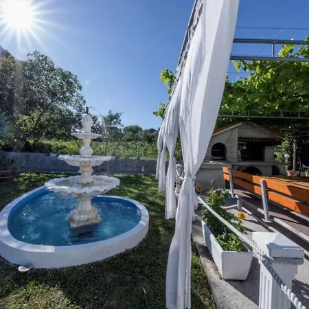 Apartment Mig - With Beautiful Garden