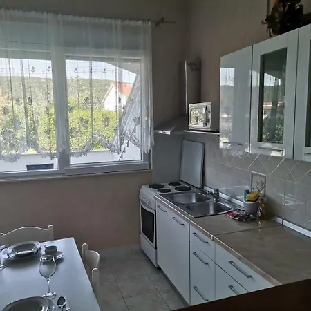 Apartment Mig - With Beautiful Garden Supetarska Draga