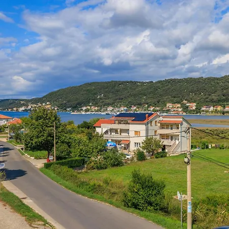 Mig Apartman *