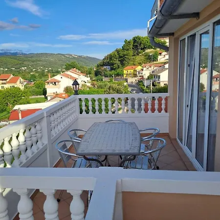 Mig - With Beautiful Garden Apartament Supetarska Draga