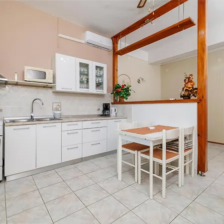 Mig Apartment *