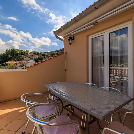 Mig Apartmán Supetarska Draga