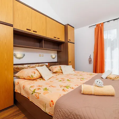 Mig * Supetarska Draga